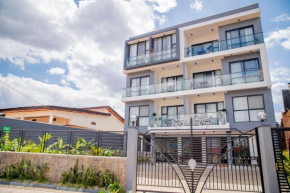 Rose Hotel